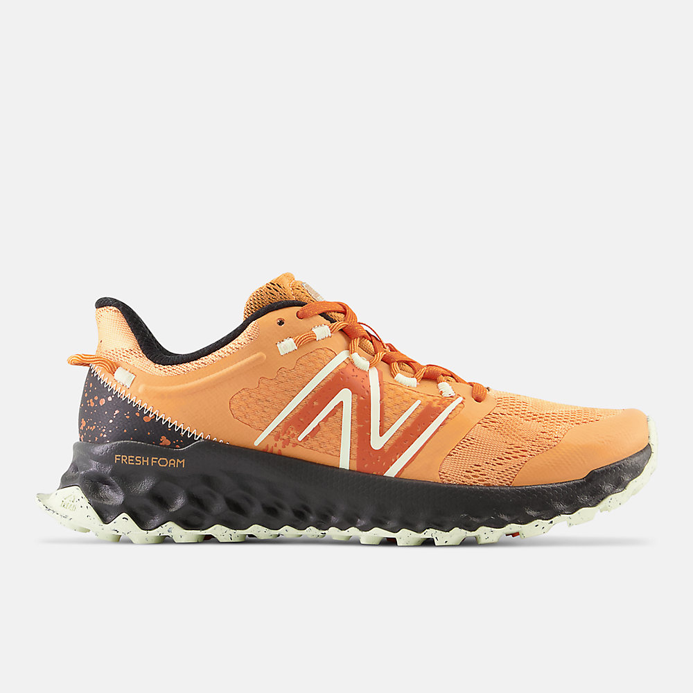 New Balance FRESH FOAM Garo&eacute; Shoes Daydream with Pistachio Butter and Black
